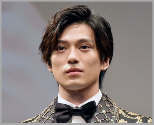 新田真剣佑の学歴 高校はビバリーヒルズ 大学はどこ 学歴詐称の噂は Nagg Blog